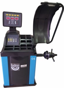 B838